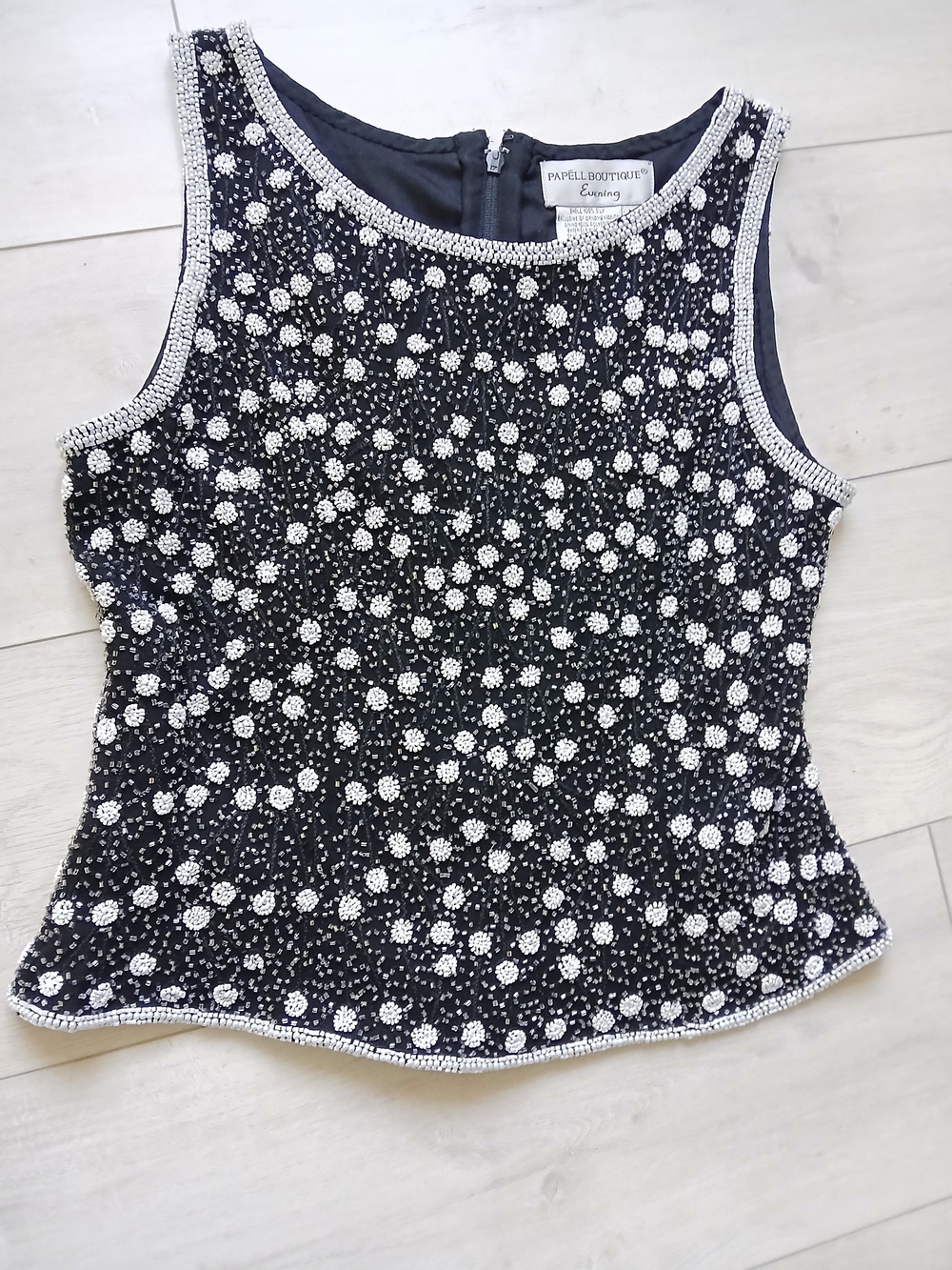 Vintage High End Black/ white heavily beaded   evening top, S-M, zipper, Silk, m